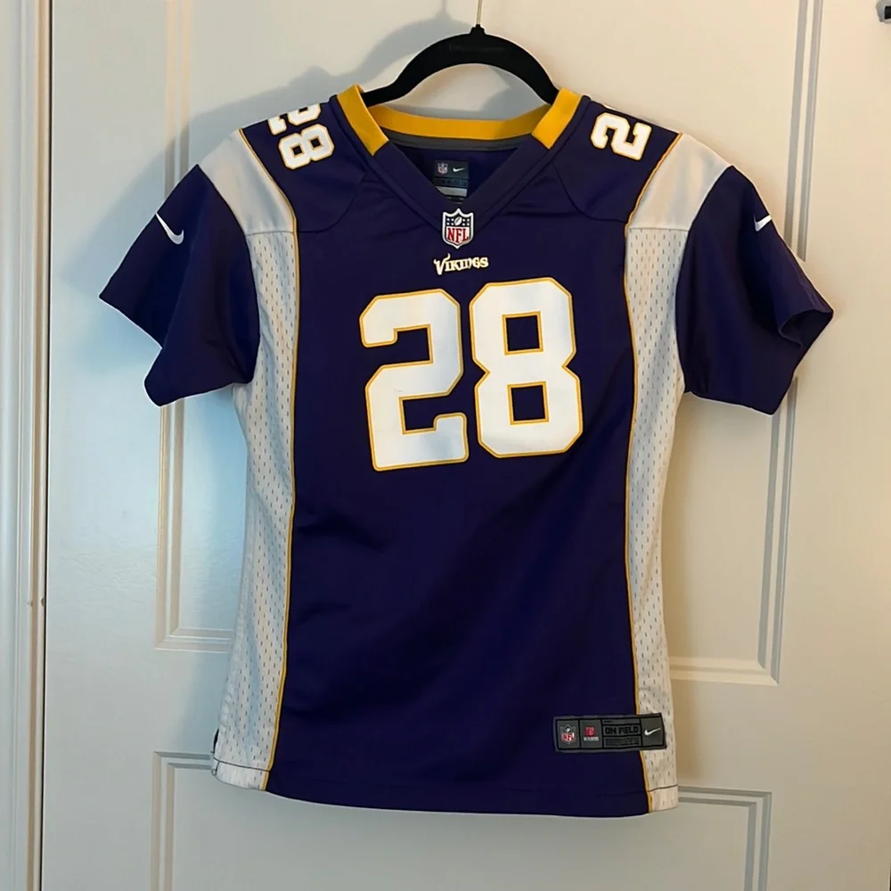 NFL Vikings Jersey, Peterson 28, kids Large, never worn, excellent condition - Picture 1 of 8